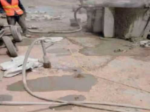 饶阳水泥混凝土路面板底注浆技术 路面脱空注浆整治方案